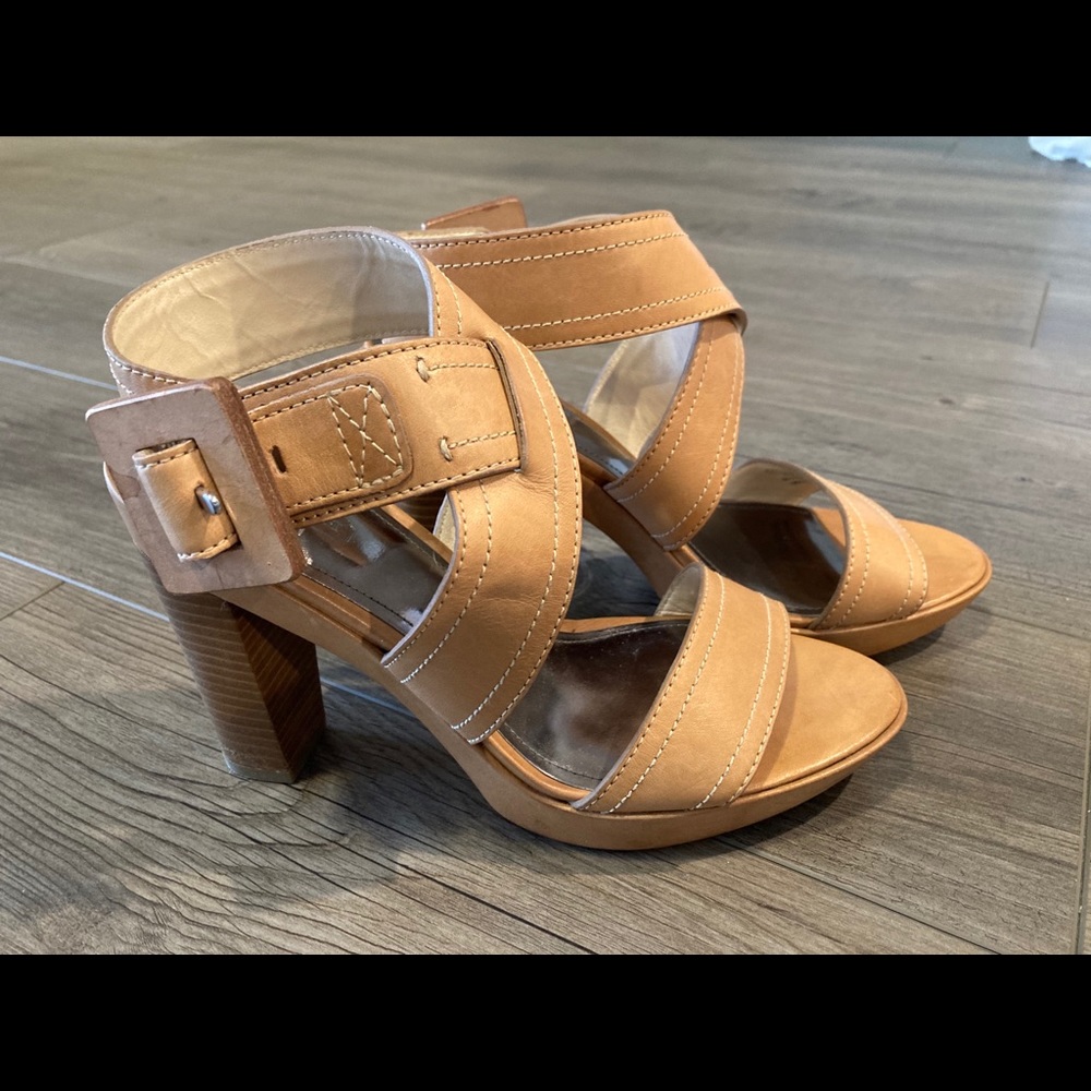 ◾️Coach Vintage Platform Heels